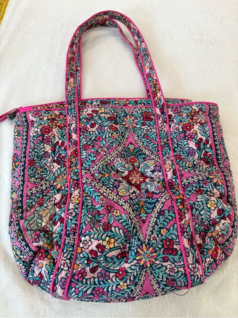 Vera Bradley Pink Iconic Kaleidoscope Rosettes Shoulder Tote Purse, Pockets - Picture 2 of 5